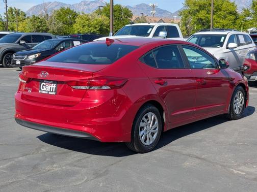Scarlet Red Pearl 2017 Hyundai ELANTRA SE