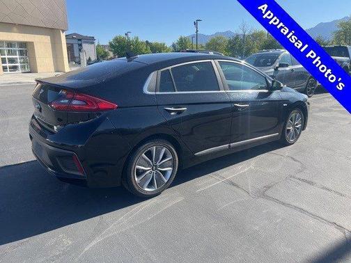 2017 Hyundai IONIQ Hybrid Limited
