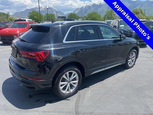 2024 Audi Q3 45 S line Premium