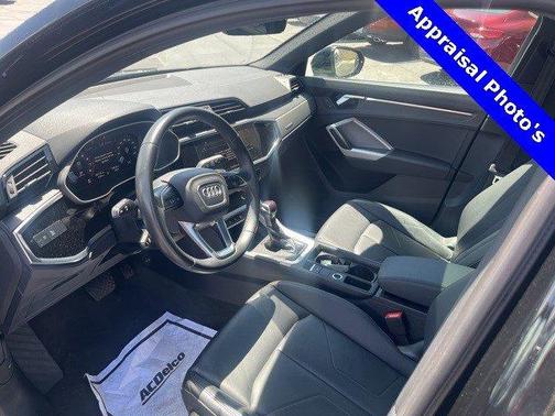 2024 Audi Q3 45 S line Premium