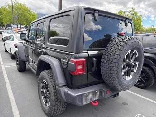 Black Clearcoat 2025 Jeep Wrangler Rubicon