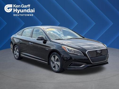 2017 Hyundai SONATA Hybrid Limited
