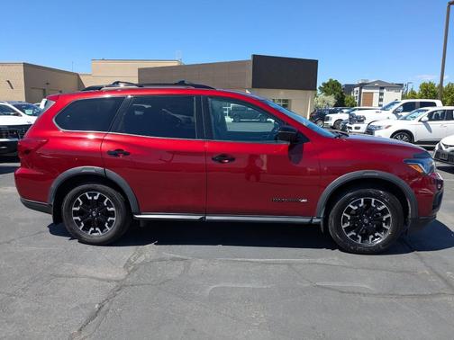 Scarlet Ember 2020 Nissan Pathfinder SV