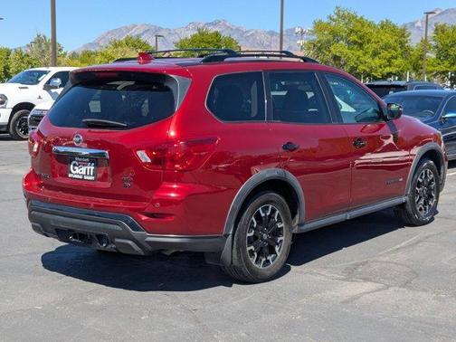 Scarlet Ember 2020 Nissan Pathfinder SV