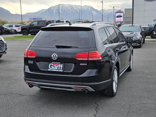 2019 Volkswagen Golf Alltrack TSI S