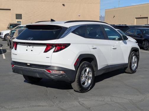 White Pearl 2024 Hyundai TUCSON SEL