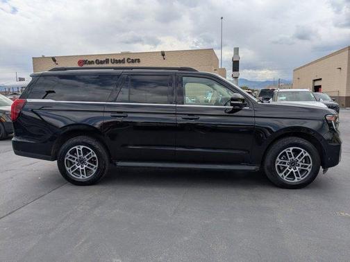 Black Metallic 2025 Ford Expedition Max Active