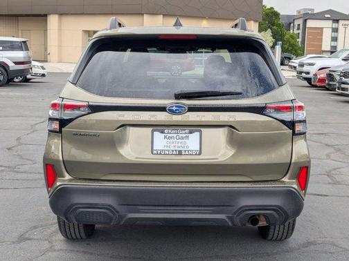 Autumn Green Metallic 2025 Subaru Forester Premium