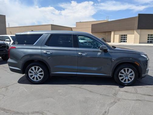Gray 2025 Hyundai PALISADE SEL