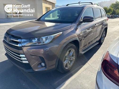 Walnut 2018 Toyota Highlander Limited