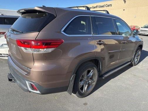 Walnut 2018 Toyota Highlander Limited