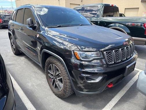 Diamond Black 2019 Jeep Grand Cherokee Trailhawk