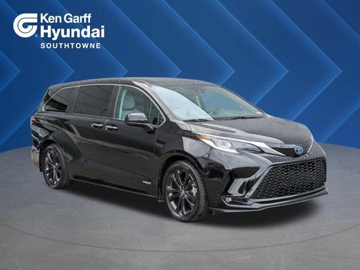 2021 Toyota Sienna XSE 7 Passenger