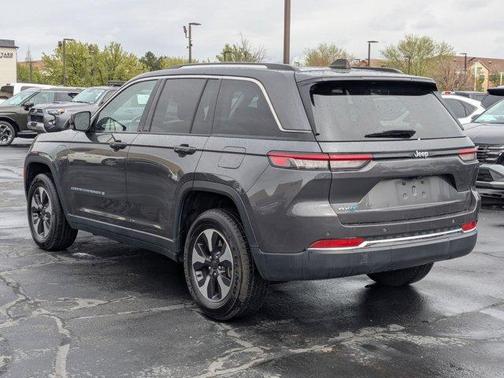 Metallic 2023 Jeep Grand Cherokee 4xe Base
