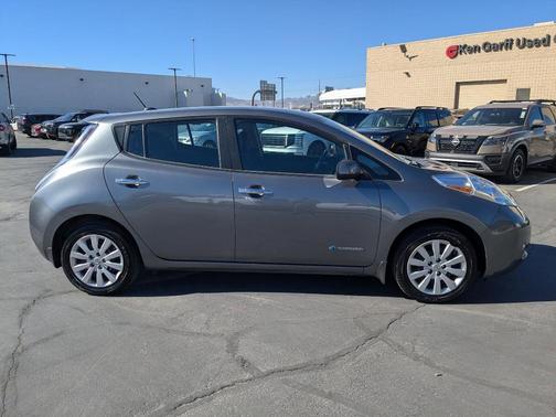 2015 Nissan Leaf S