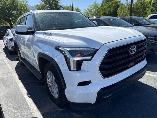 Ice 2025 Toyota Sequoia SR5