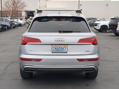 2024 Audi Q5 45 S line quattro Premium