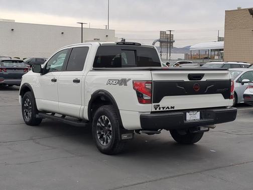 2024 Nissan Titan PRO-4X