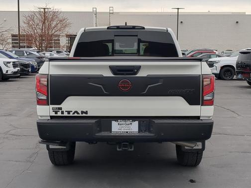 2024 Nissan Titan PRO-4X