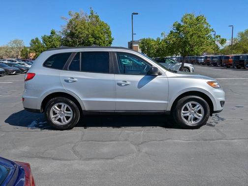 2012 Hyundai SANTA FE GLS