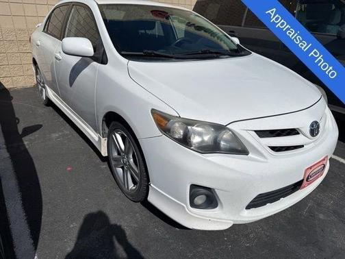 White 2013 Toyota Corolla L