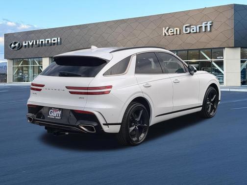 Uyuni White 2026 Genesis GV70 2.5T Sport Prestige