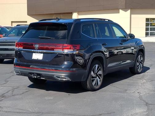 2025 Volkswagen Atlas 2.0T SE