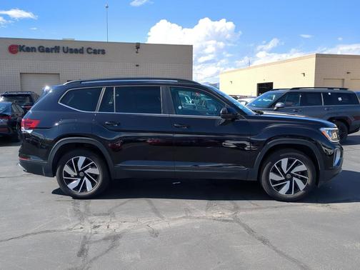 2025 Volkswagen Atlas 2.0T SE