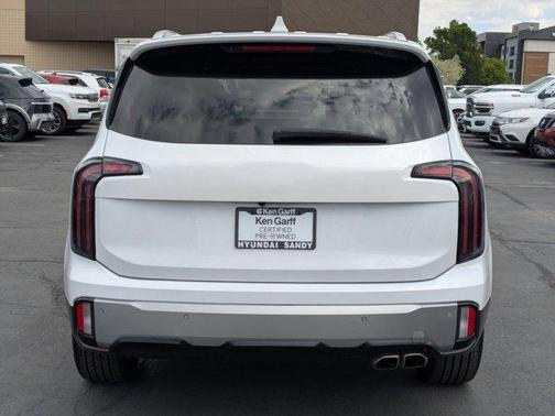 Glacial White Pearl 2023 Kia Telluride SX