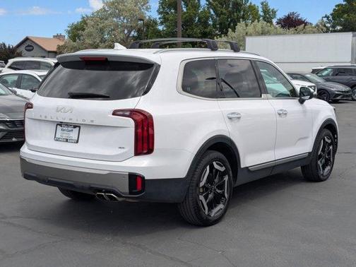 Glacial White Pearl 2025 Kia Telluride S