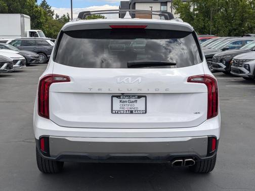 Glacial White Pearl 2025 Kia Telluride S