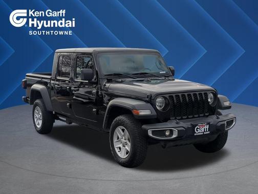 2023 Jeep Gladiator Sport