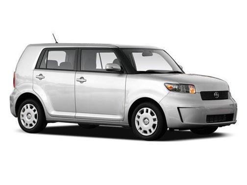 White 2009 Scion xB