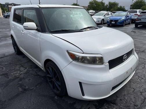 White 2009 Scion xB