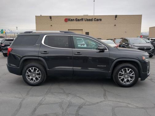 2020 GMC Acadia SLT