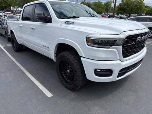 Bright White Clearcoat 2025 RAM 1500 Big Horn