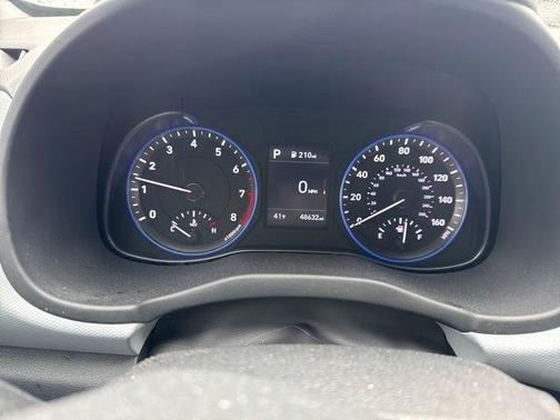 Sonic Silver 2019 Hyundai KONA SE