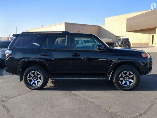 2024 Toyota 4Runner TRD Off Road