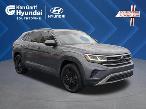 Platinum Gray Metallic 2021 Volkswagen Atlas Cross Sport 2.0T SEL