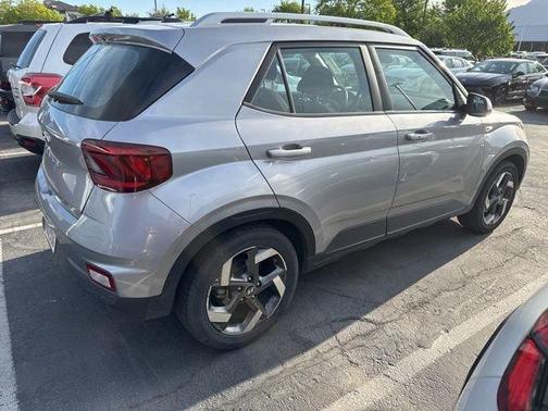Shimmering Silver 2025 Hyundai VENUE SEL