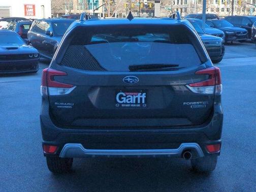 Magnetite Gray Metallic 2022 Subaru Forester Touring
