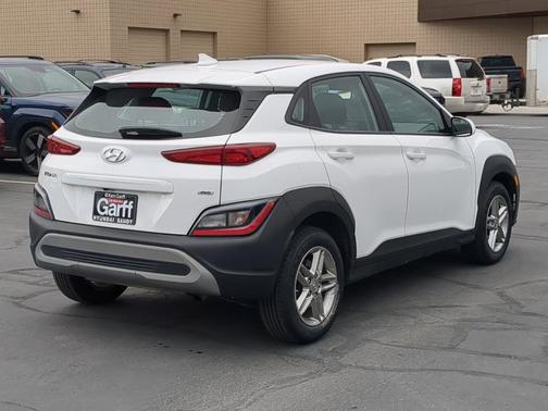 2022 Hyundai KONA SE
