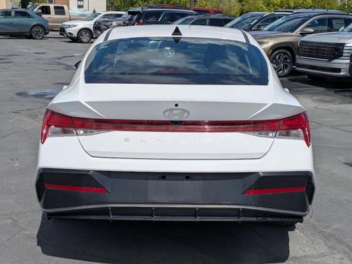 White 2025 Hyundai ELANTRA SEL Convenience