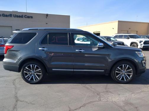 2017 Ford Explorer Platinum