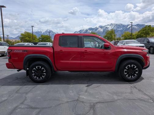 Red 2022 Nissan Frontier S