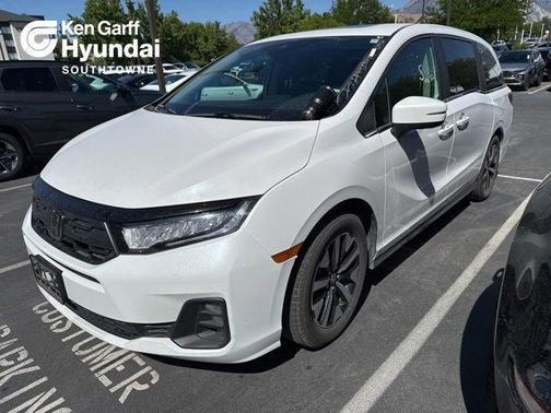 Gray 2025 Honda Odyssey EX-L