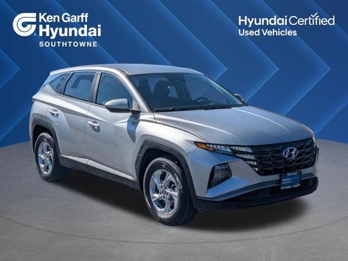 Shimmering Silver 2024 Hyundai TUCSON SE