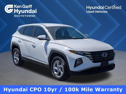 White 2024 Hyundai TUCSON SE