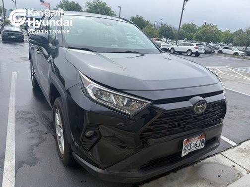 Midnight Black Metallic 2019 Toyota RAV4 XLE