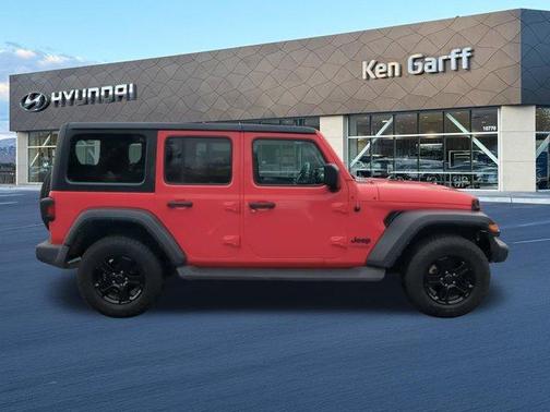 Firecracker Red Clearcoat 2022 Jeep Wrangler Unlimited Sport